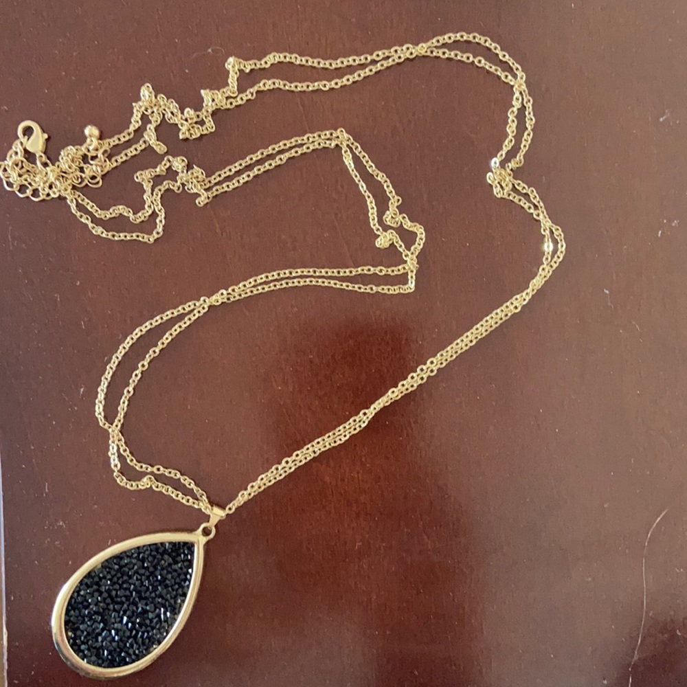 Express necklace